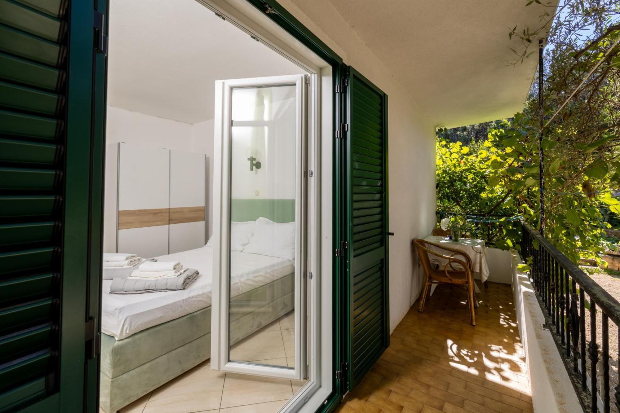 Apartmani Ruzica Zastrazisce Ngoại thất bức ảnh